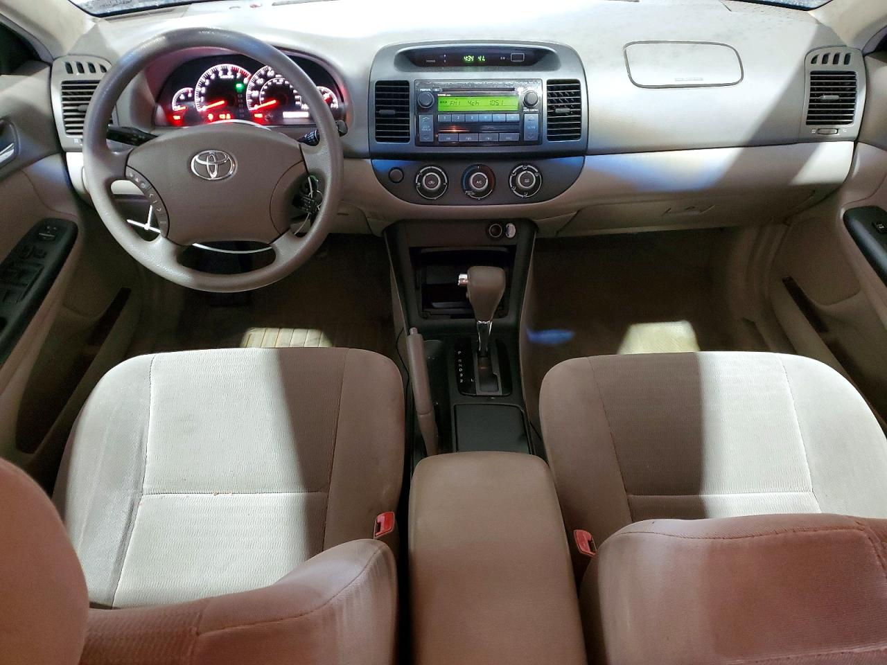 2005 TOYOTA CAMRY LE photo 8