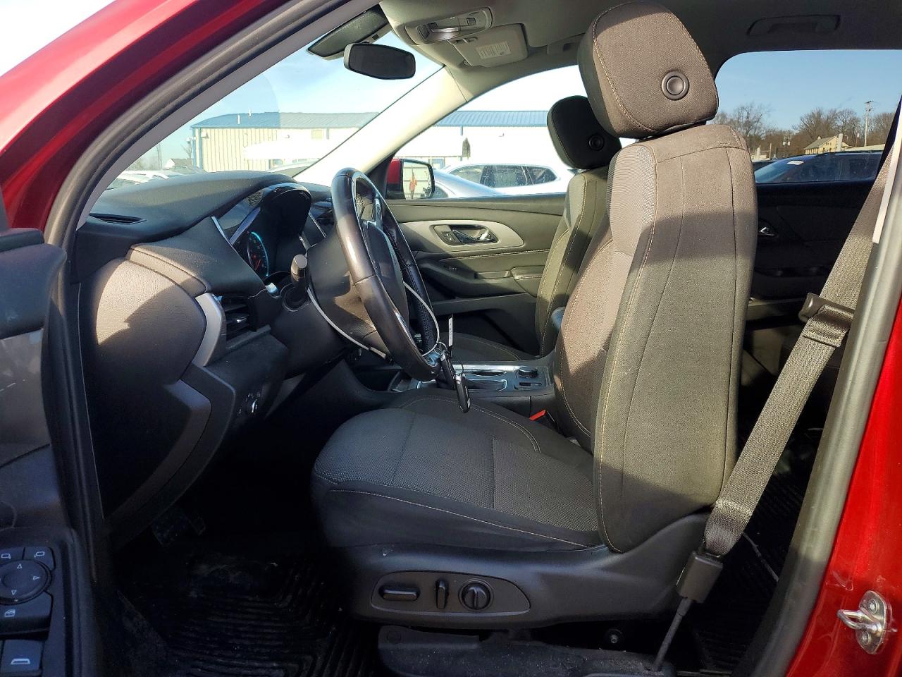 2019 CHEVROLET TRAVERSE LT photo 7