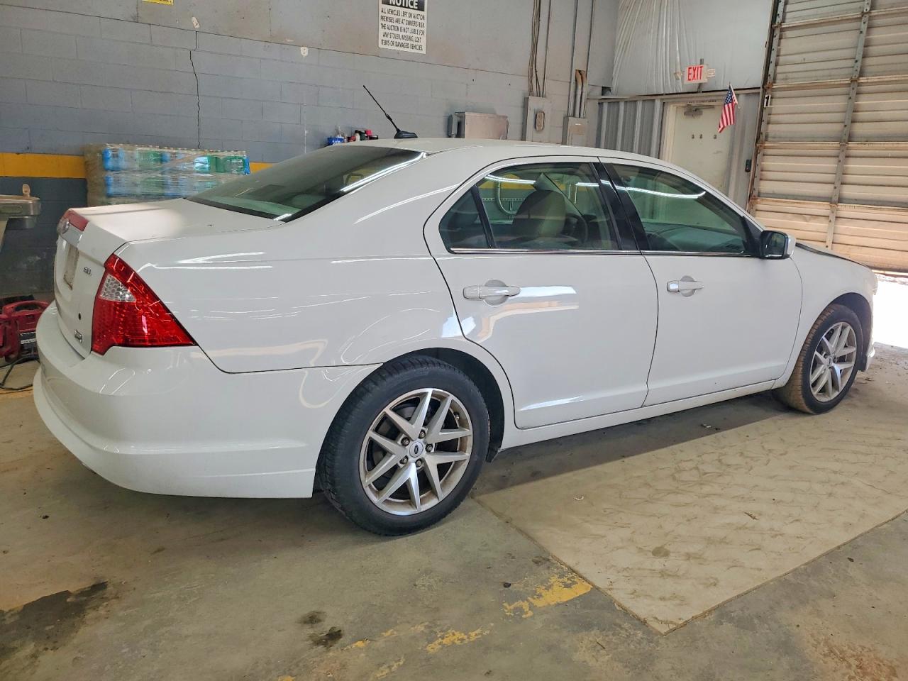2010 FORD FUSION SEL photo 3