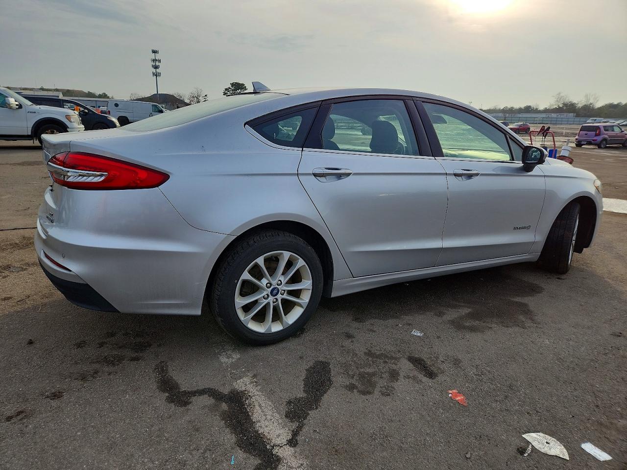2019 FORD FUSION SE photo 3