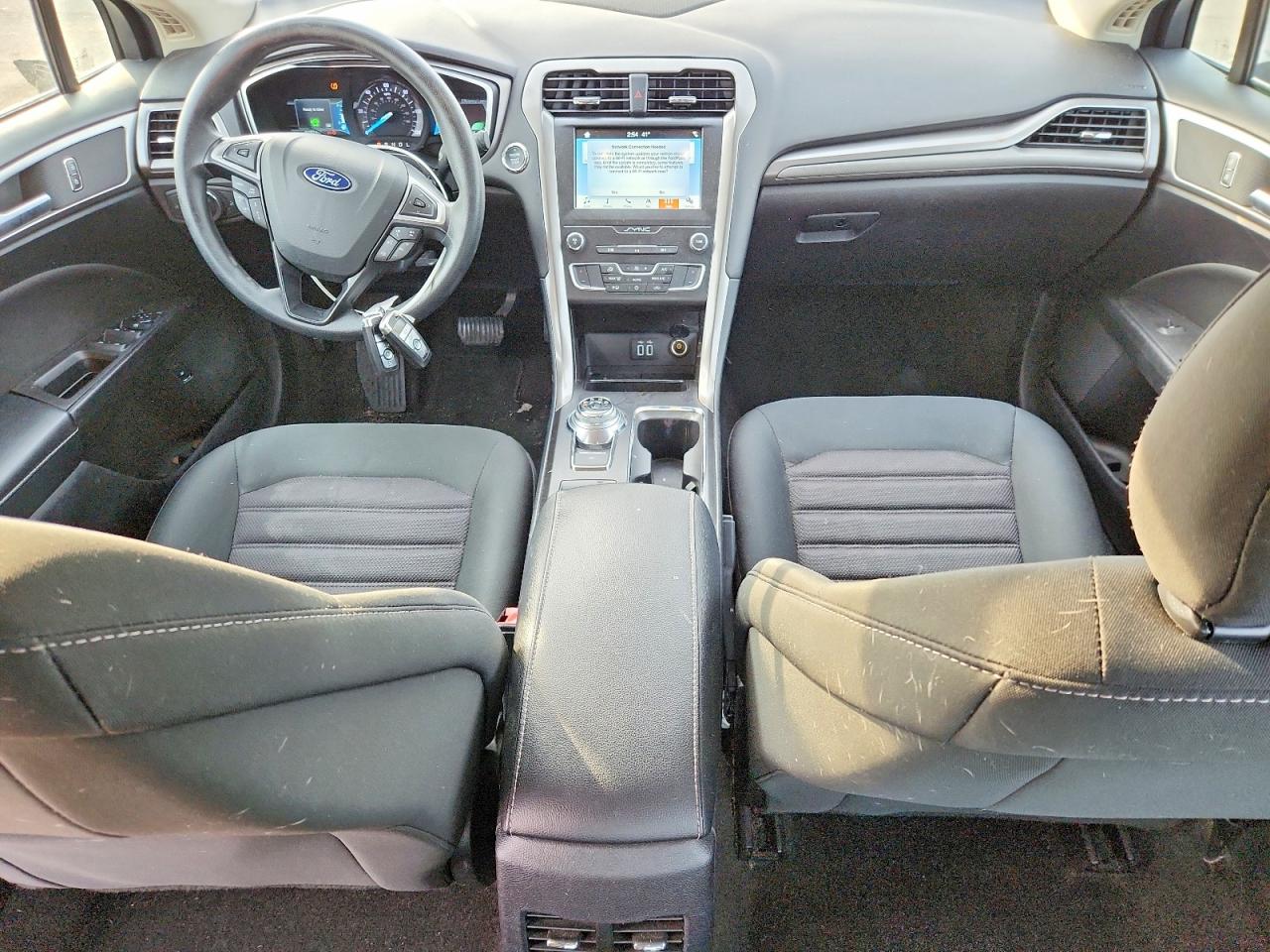 2019 FORD FUSION SE photo 8