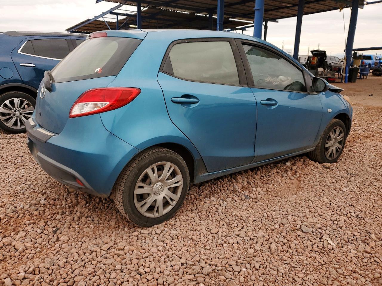 2012 MAZDA MAZDA2 photo 3