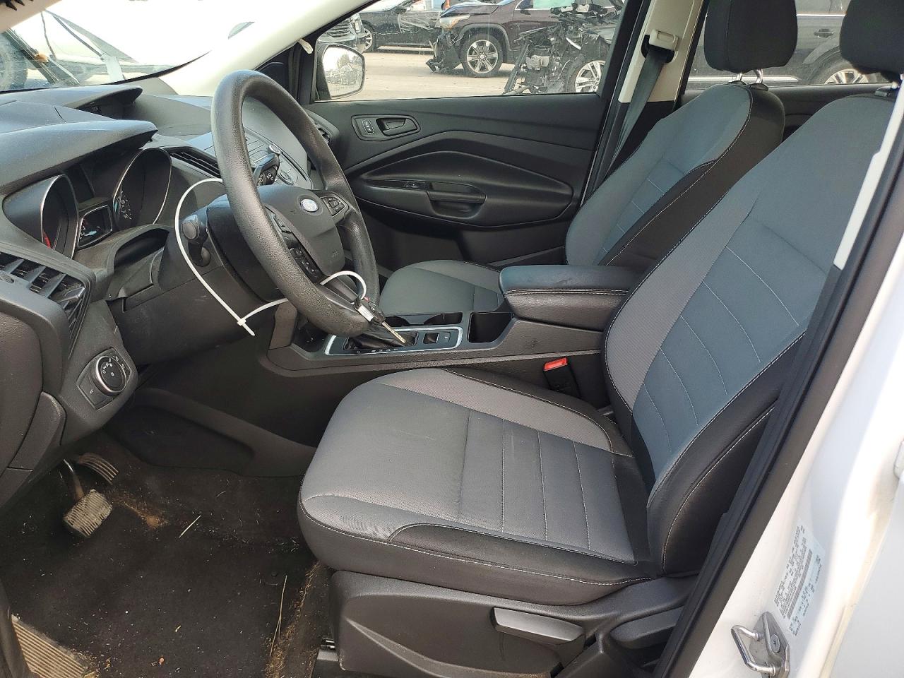 2017 FORD ESCAPE S photo 7