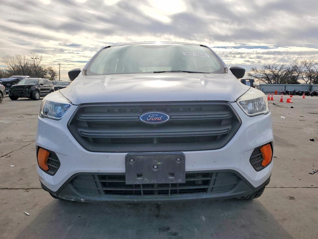 2017 FORD ESCAPE S photo 5