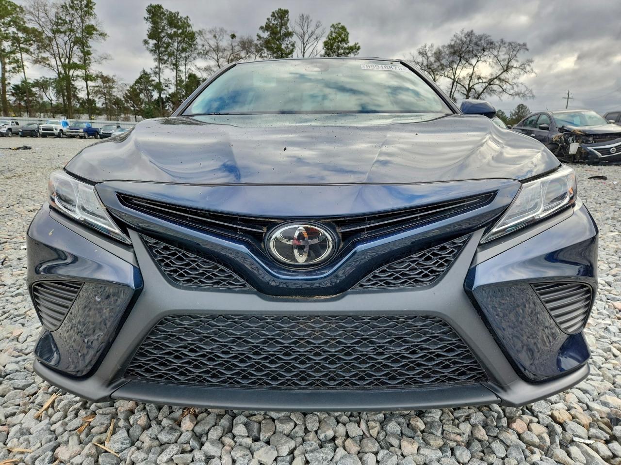 2020 TOYOTA CAMRY SE photo 5