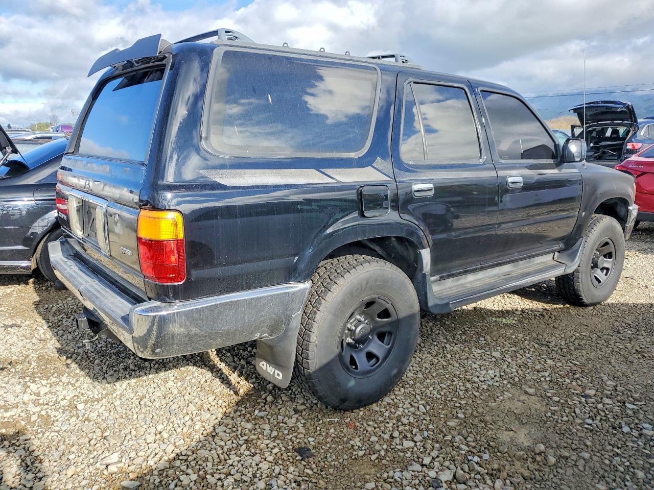 1994 TOYOTA 4RUNNER VN39 SR5 photo 3