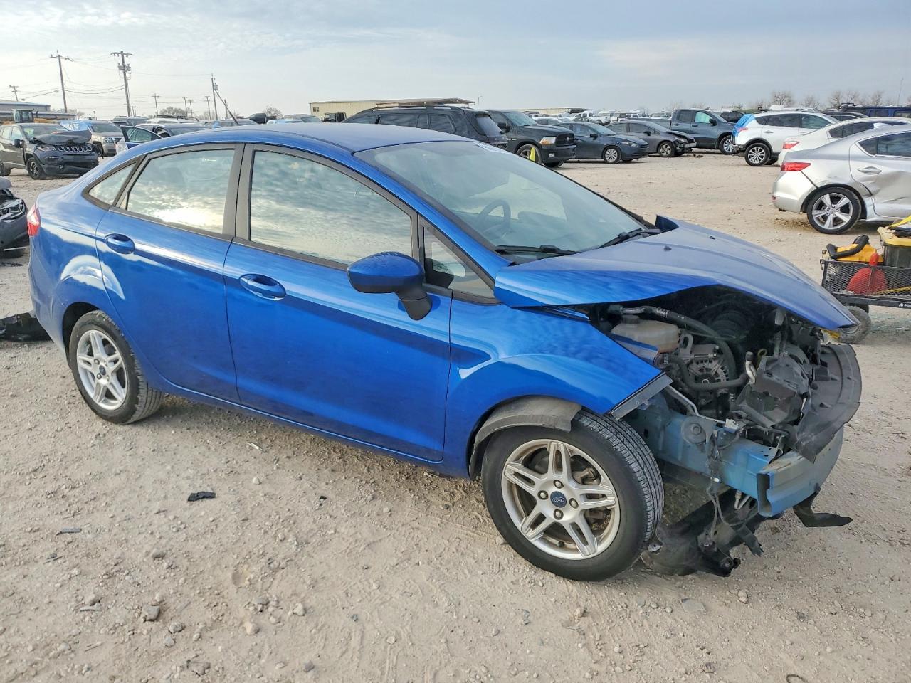 2019 FORD FIESTA SE photo 4