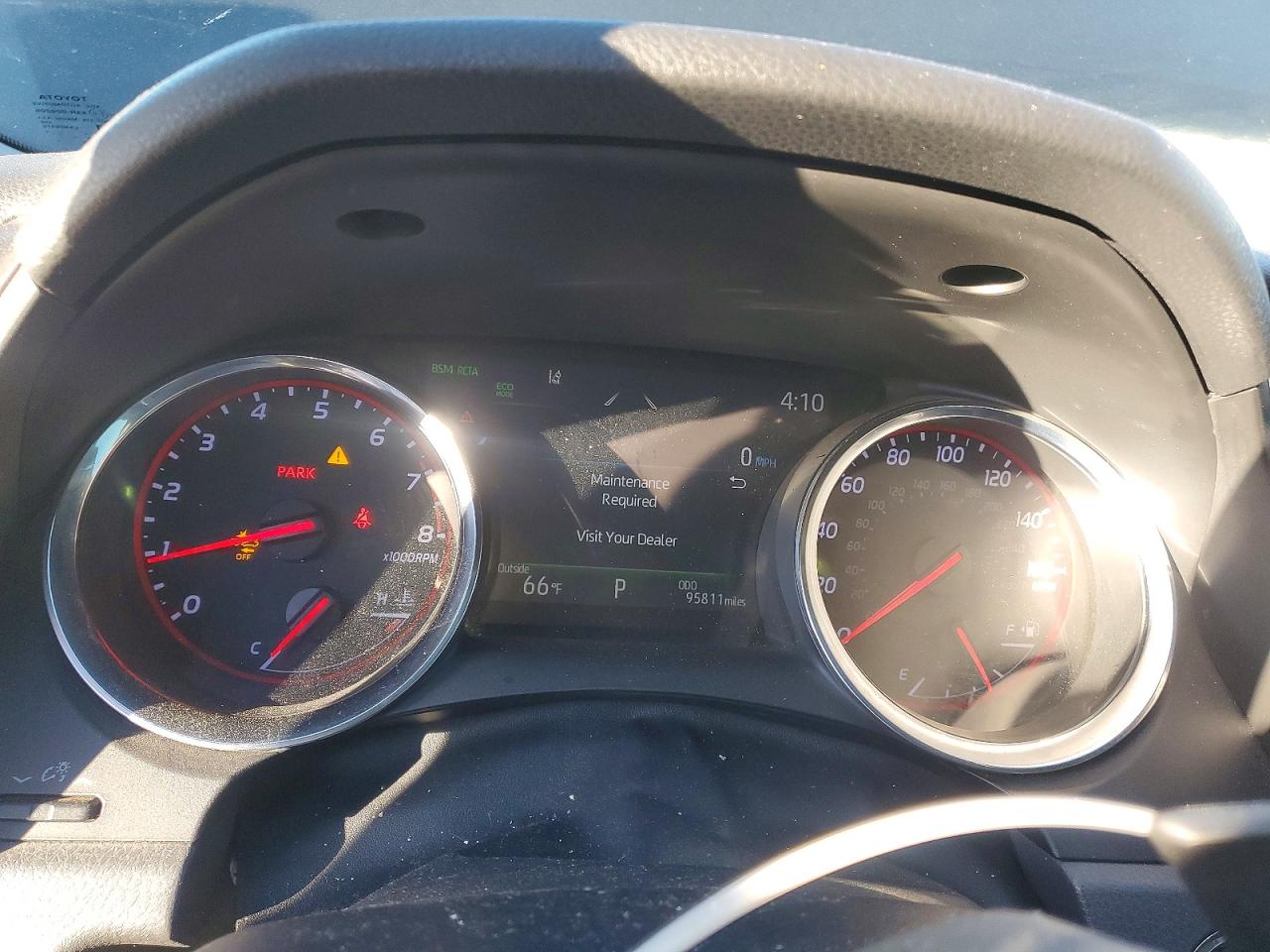 2019 TOYOTA CAMRY XSE photo 9