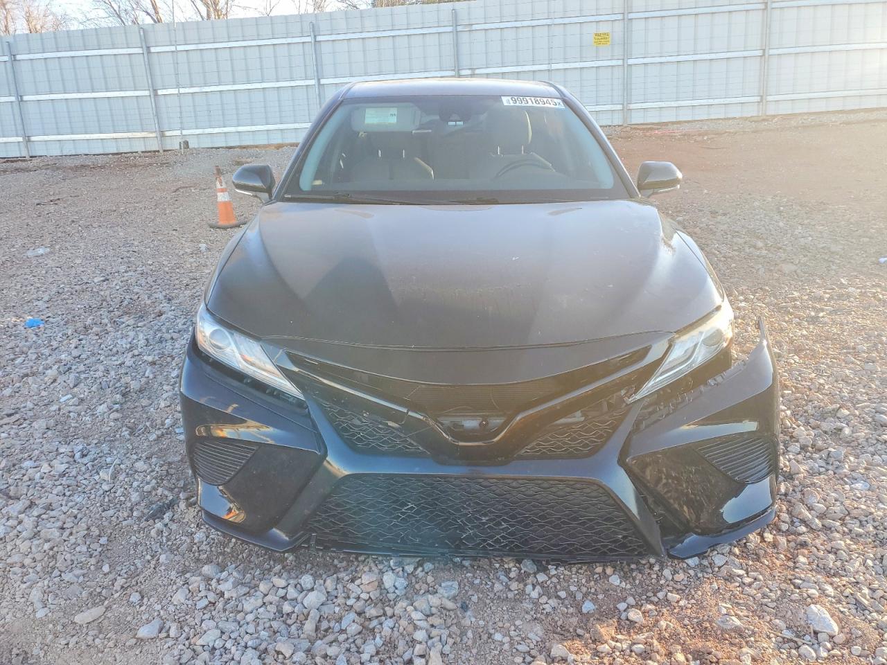 2019 TOYOTA CAMRY XSE photo 5