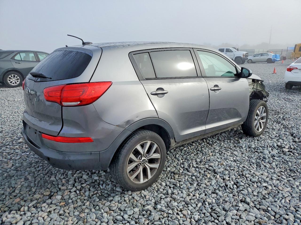 2016 KIA SPORTAGE LX photo 3