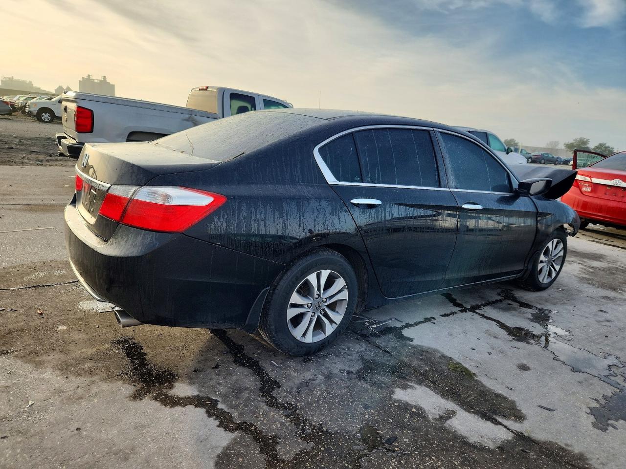 2015 HONDA ACCORD LX photo 3