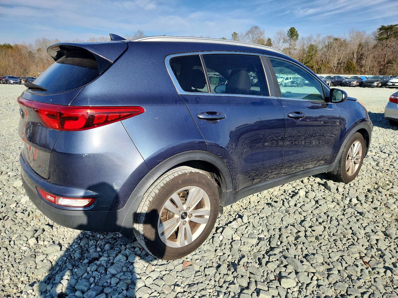 2017 KIA SPORTAGE LX photo 3
