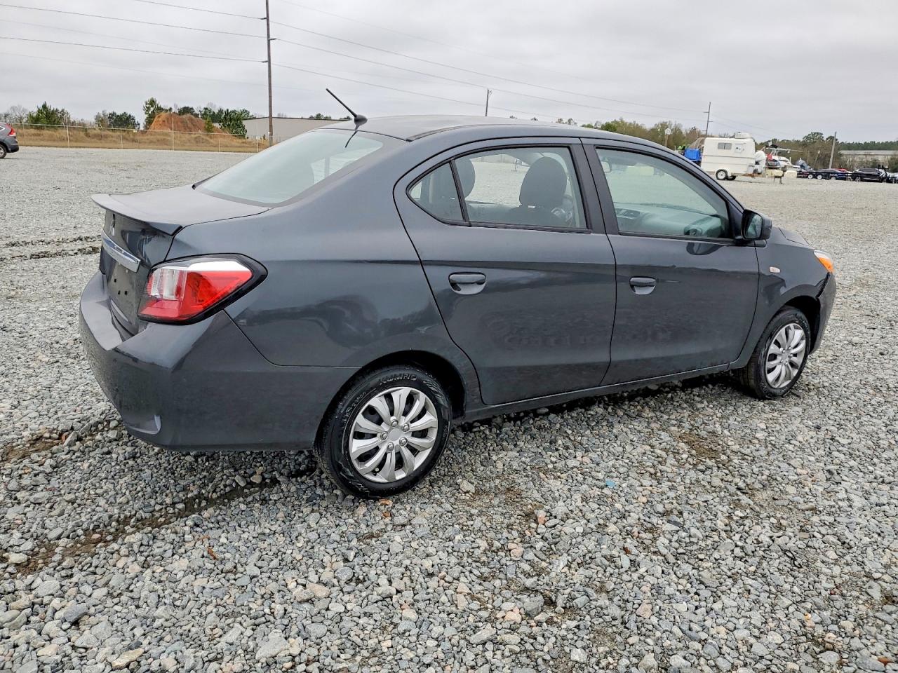 2024 MITSUBISHI MIRAGE G4 ES photo 3