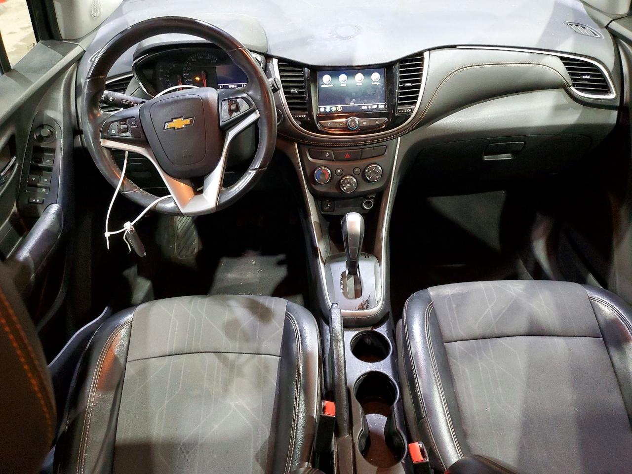 2019 CHEVROLET TRAX 1LT photo 8