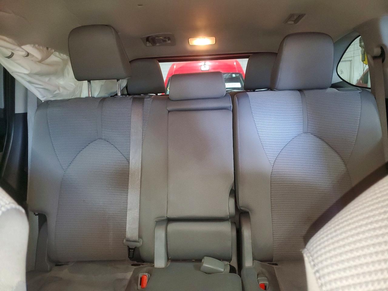 2021 TOYOTA HIGHLANDER L photo 10