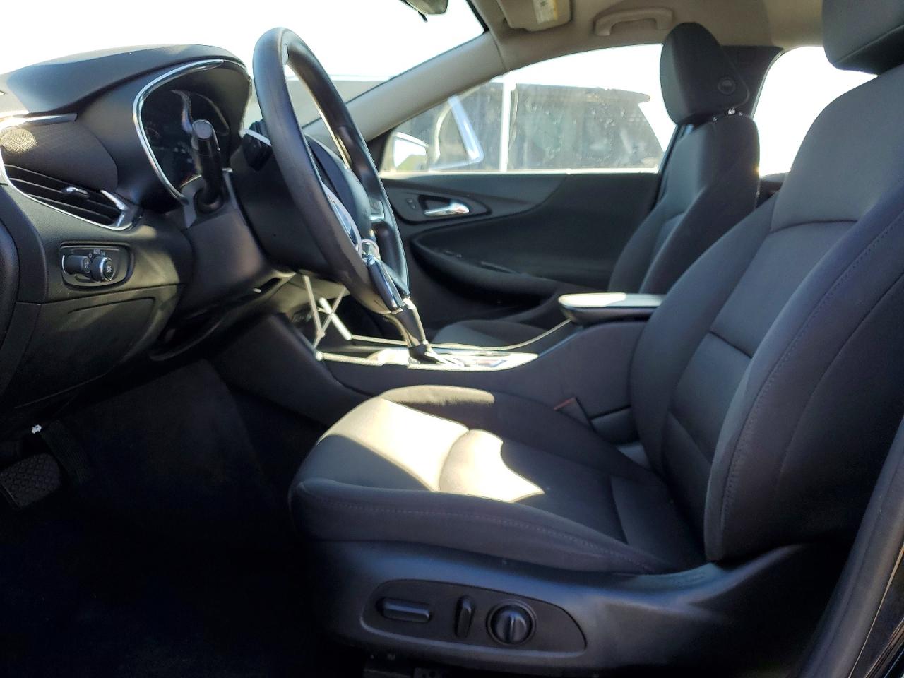 2020 CHEVROLET MALIBU LT photo 7
