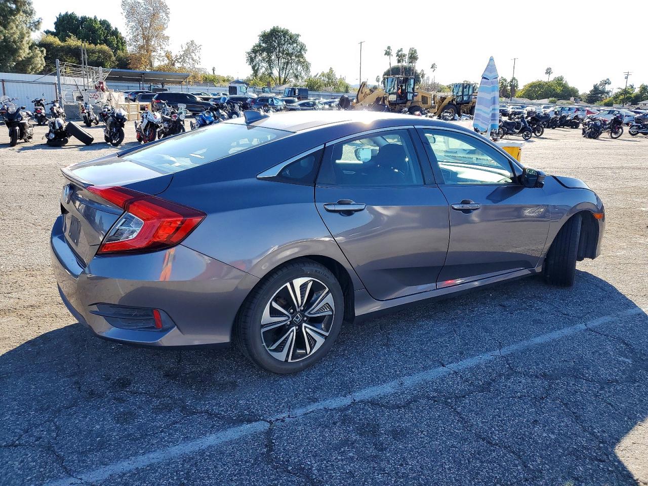 2016 HONDA CIVIC EX photo 3