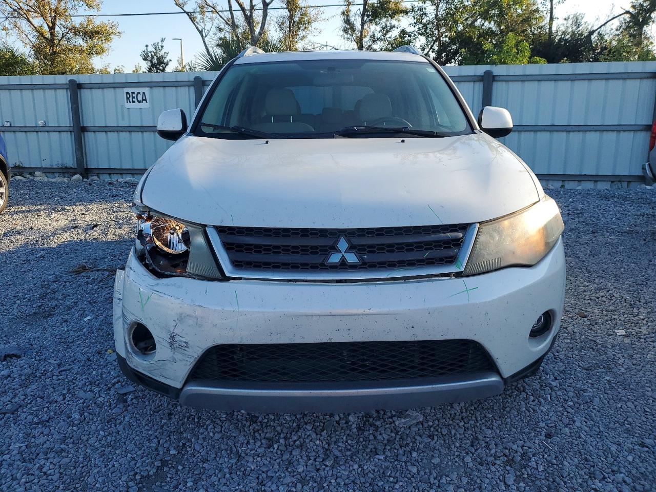 2009 MITSUBISHI OUTLANDER SE photo 5
