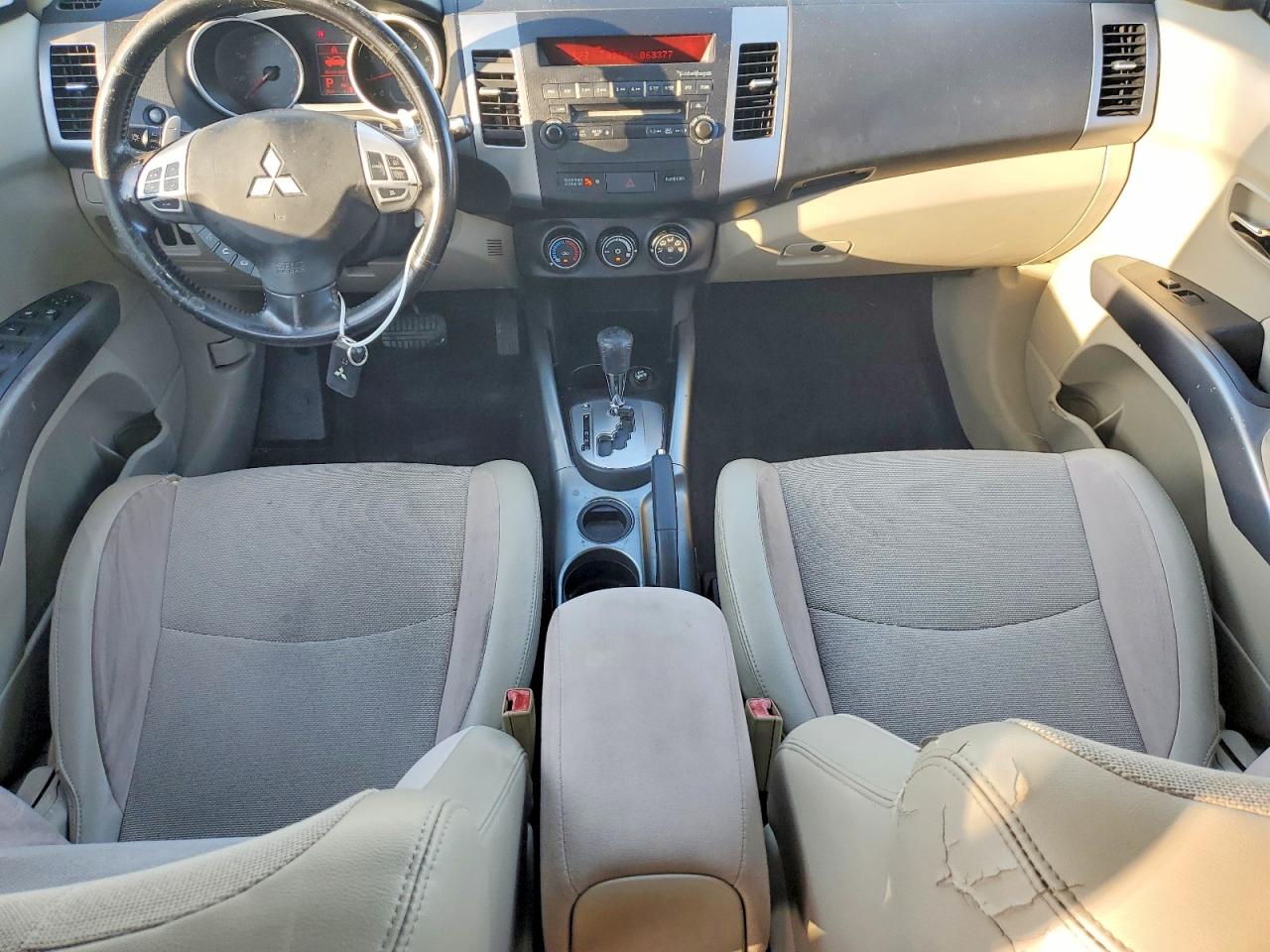 2009 MITSUBISHI OUTLANDER SE photo 8