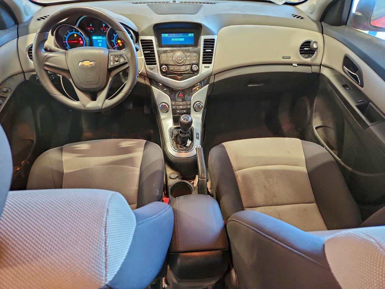 2015 CHEVROLET CRUZE L photo 8