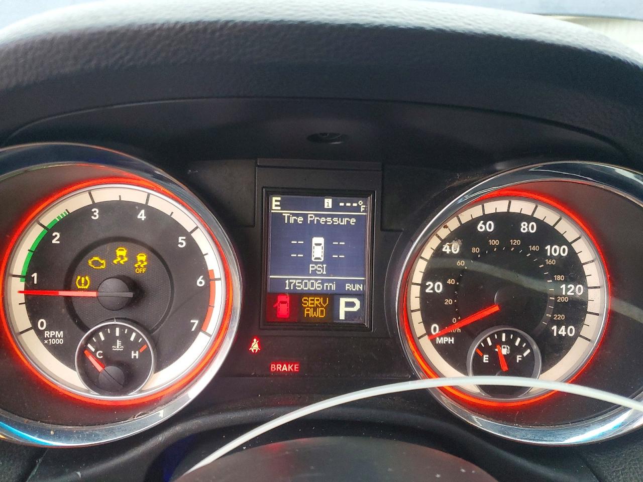 2013 DODGE DURANGO R/T photo 9