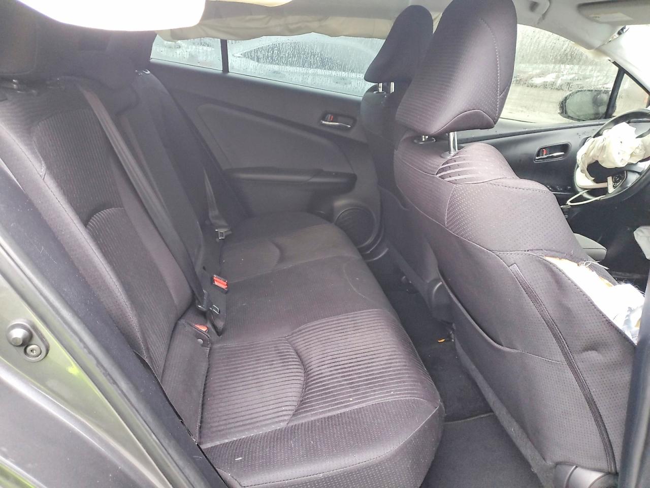 2017 TOYOTA PRIUS photo 10