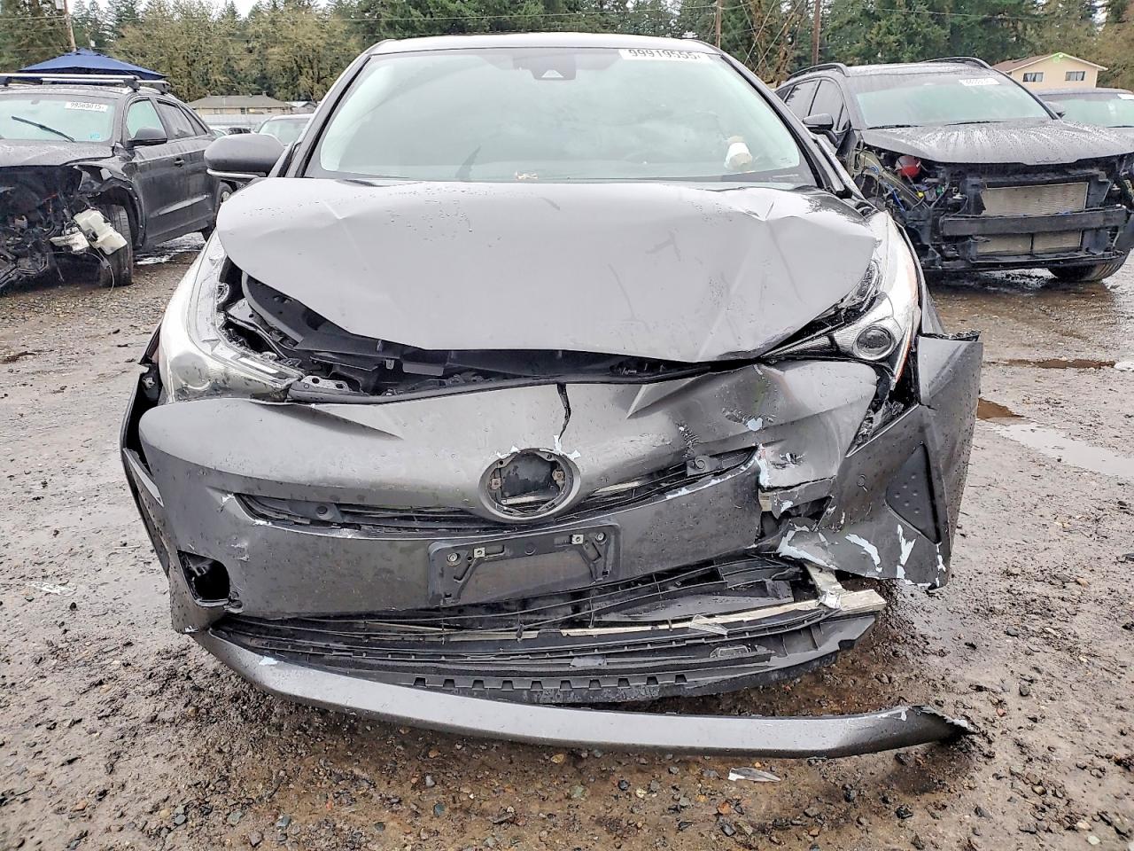 2017 TOYOTA PRIUS photo 5