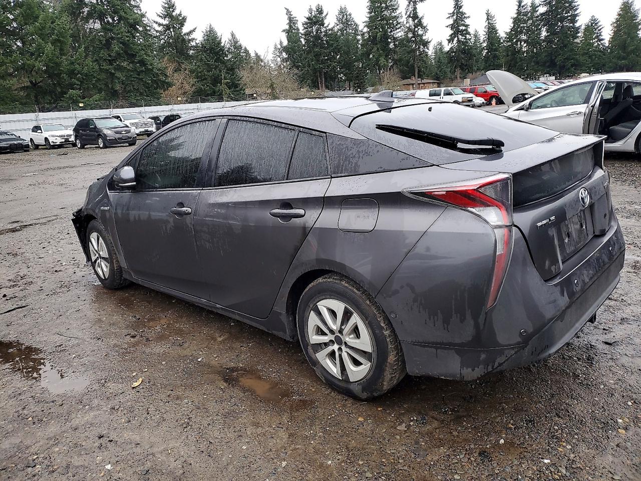 2017 TOYOTA PRIUS photo 2