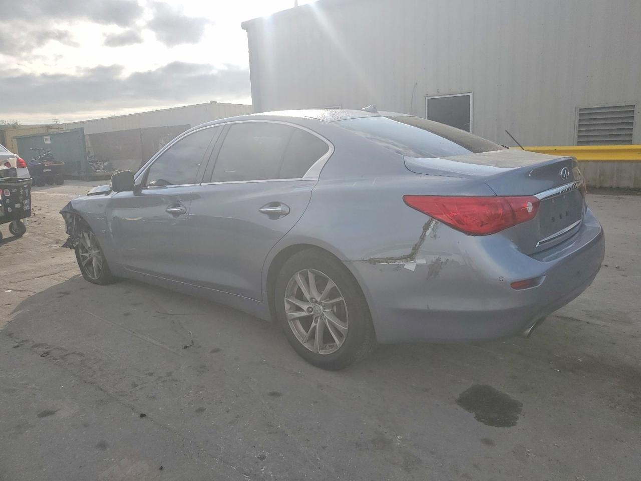 2015 INFINITI Q50 BASE photo 2