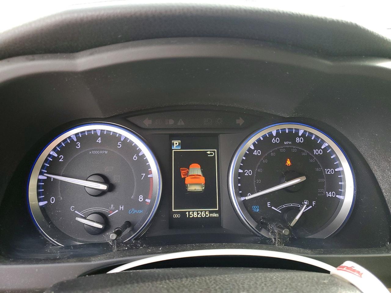 2019 TOYOTA HIGHLANDER SE photo 9