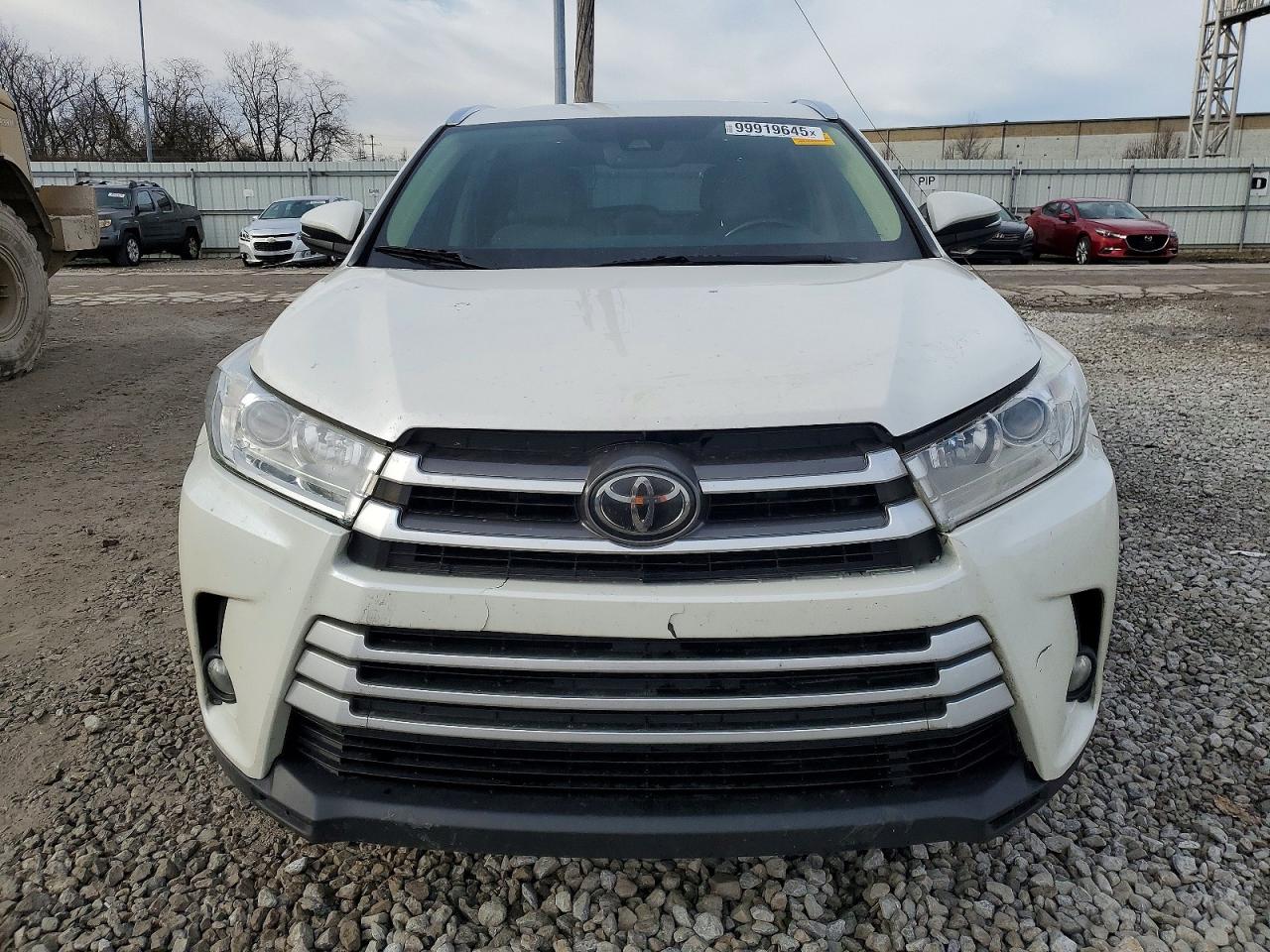 2019 TOYOTA HIGHLANDER SE photo 5