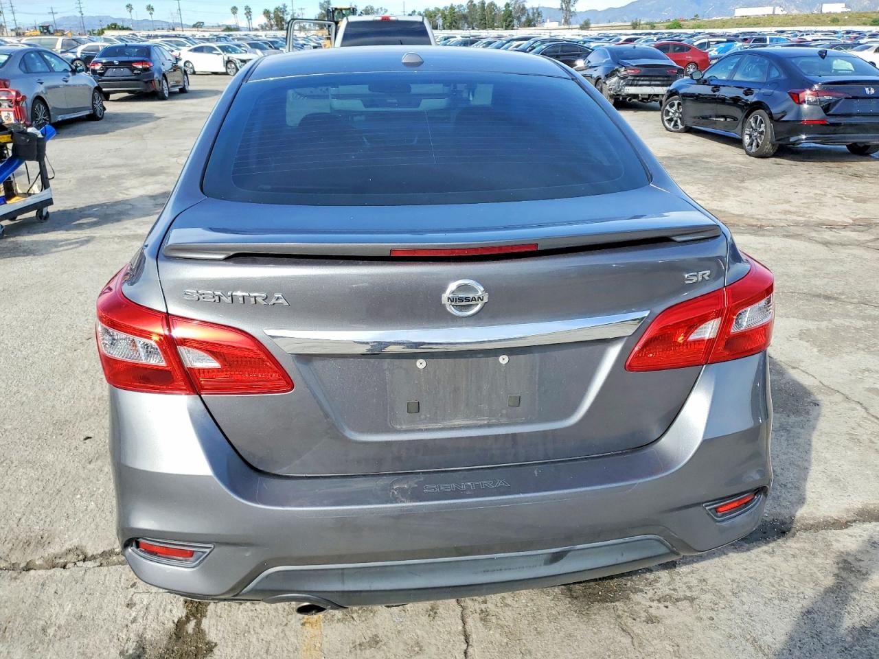 2018 NISSAN SENTRA S photo 6