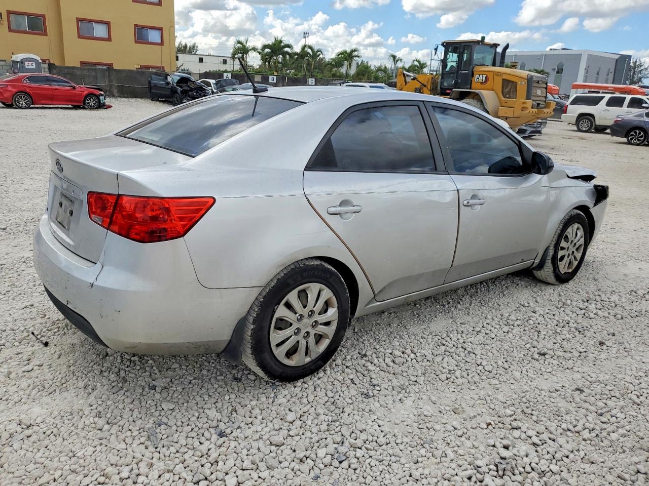 2012 KIA FORTE LX photo 3