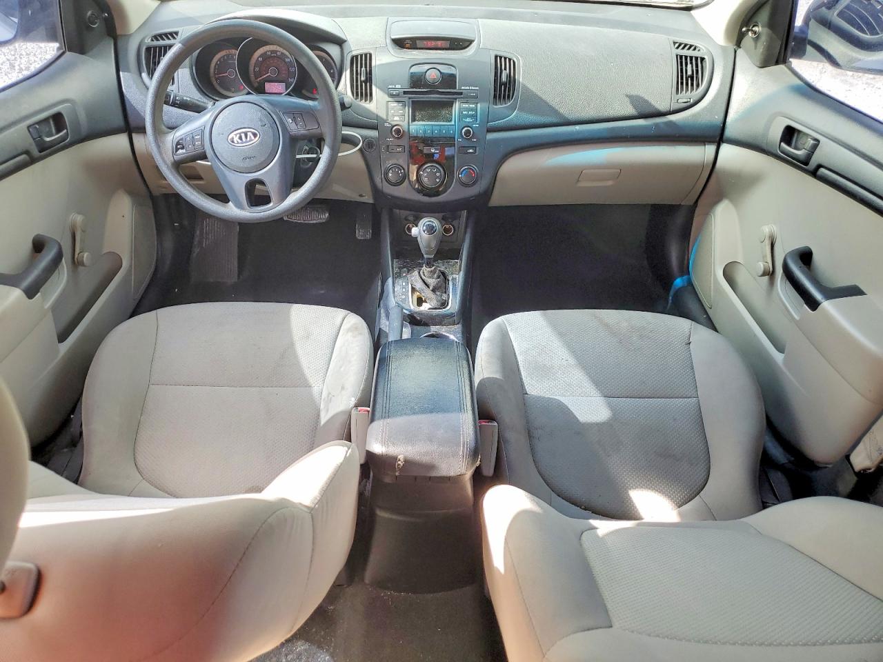 2012 KIA FORTE LX photo 8