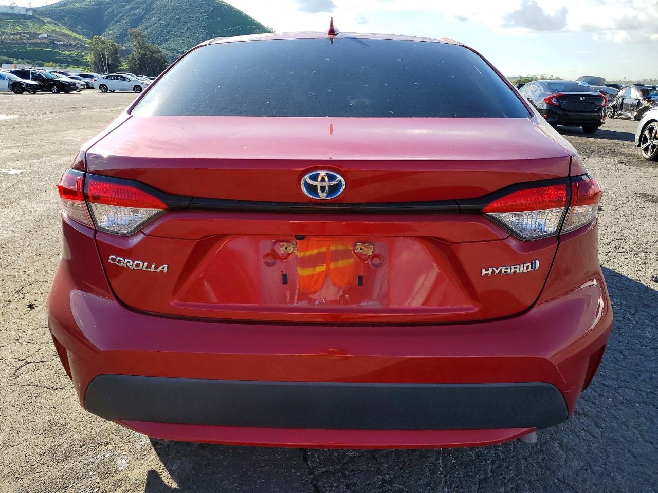 2020 TOYOTA COROLLA LE photo 6