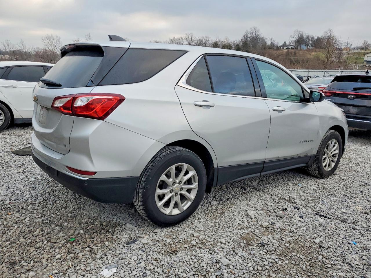 2020 CHEVROLET EQUINOX LT photo 3