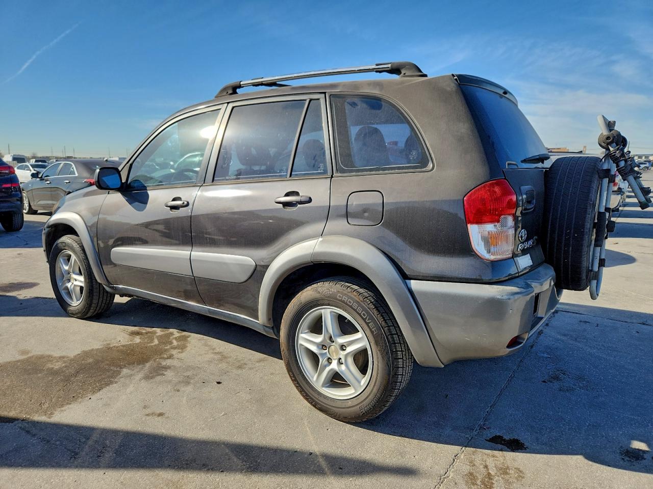 2003 TOYOTA RAV4 photo 2