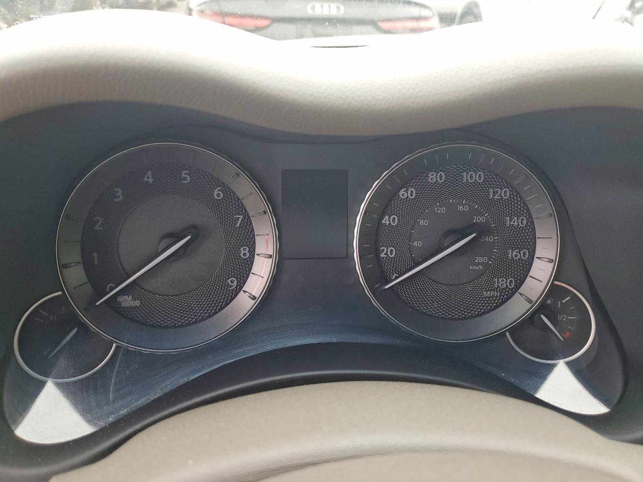 2012 INFINITI M37 X photo 9
