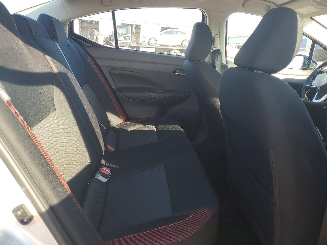 2025 NISSAN VERSA SR photo 10