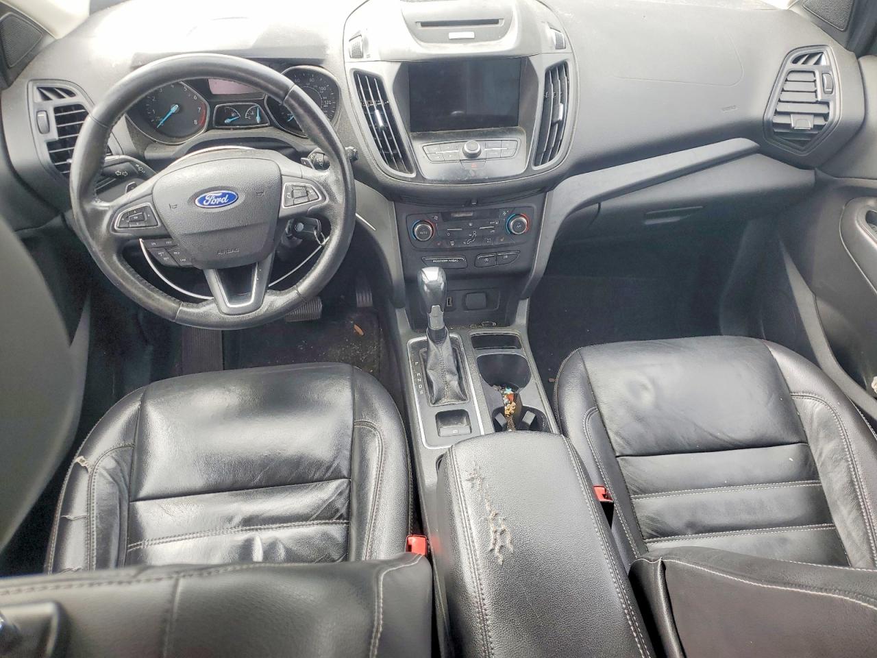2017 FORD ESCAPE SE photo 8