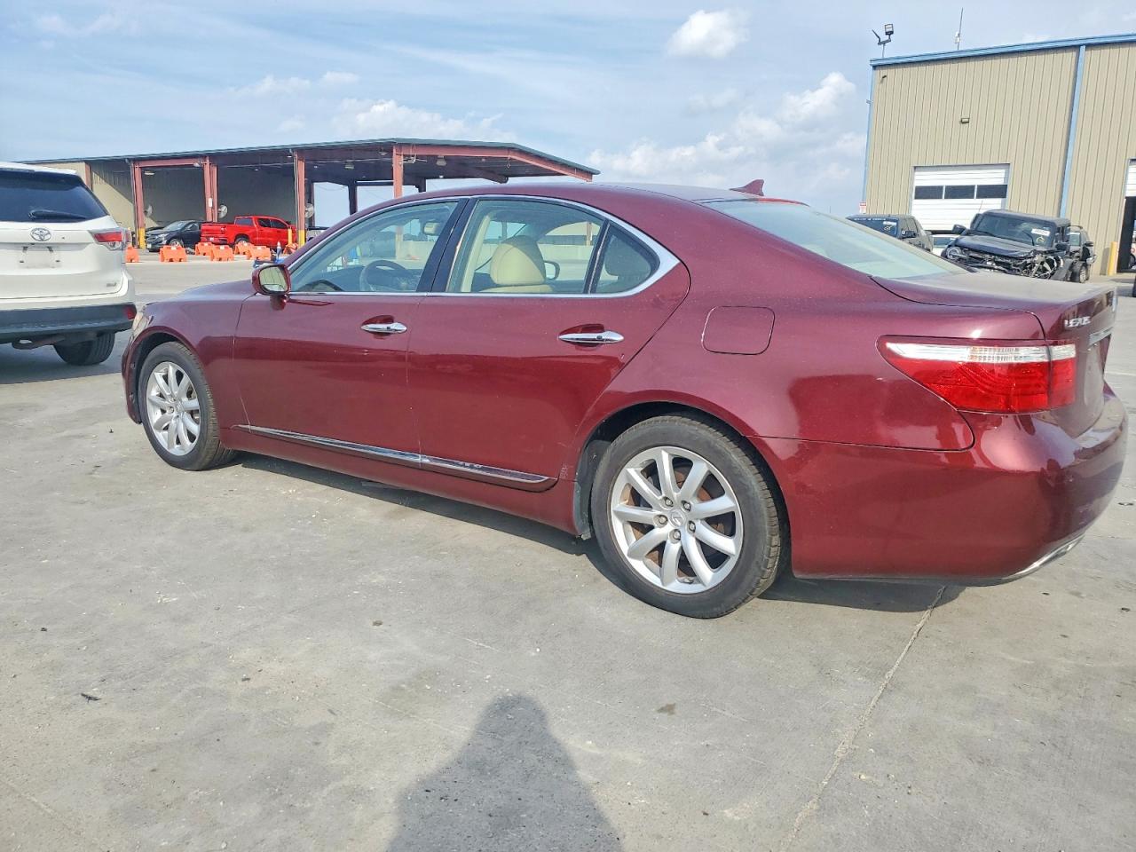 2008 LEXUS LS 460 photo 2