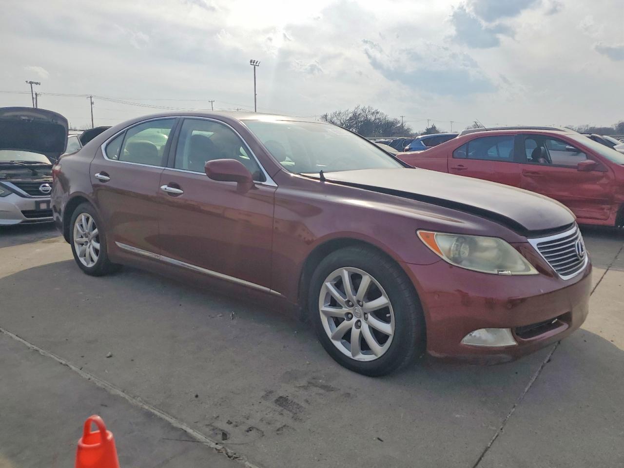 2008 LEXUS LS 460 photo 4