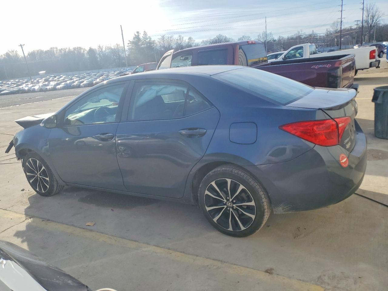 2017 TOYOTA COROLLA L photo 2