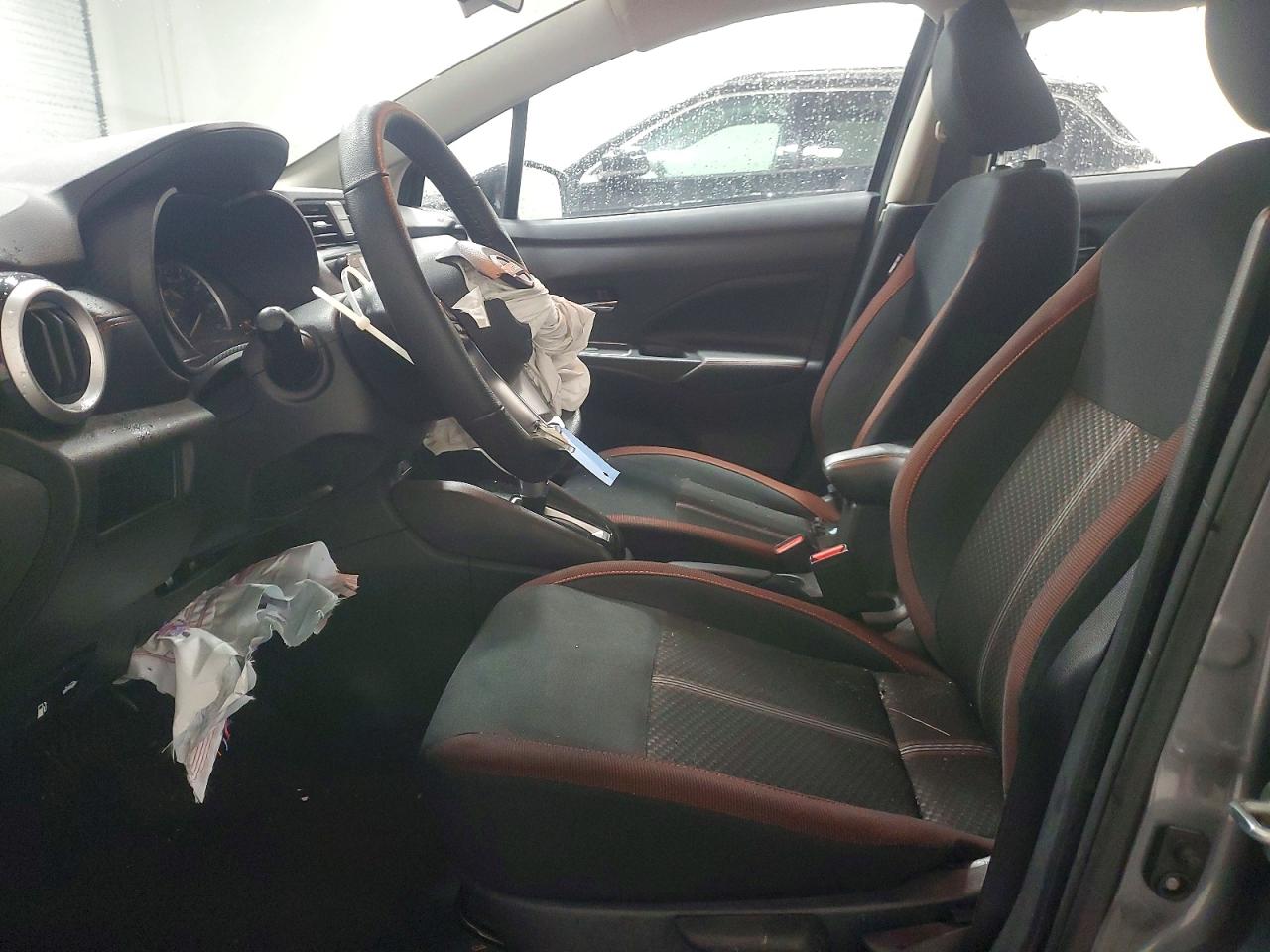 2024 NISSAN VERSA SR photo 7