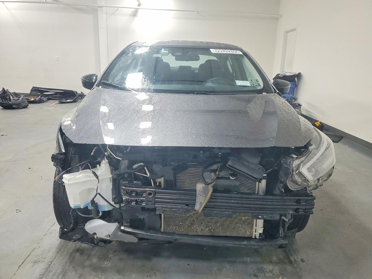 2024 NISSAN VERSA SR photo 5