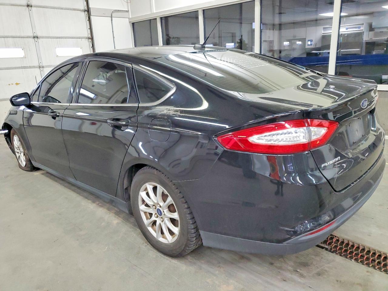 2016 FORD FUSION S photo 2