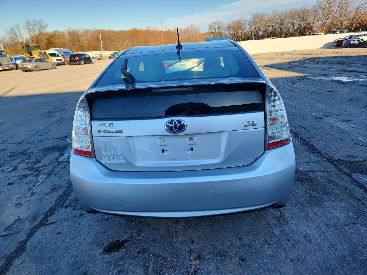 2010 TOYOTA PRIUS photo 6