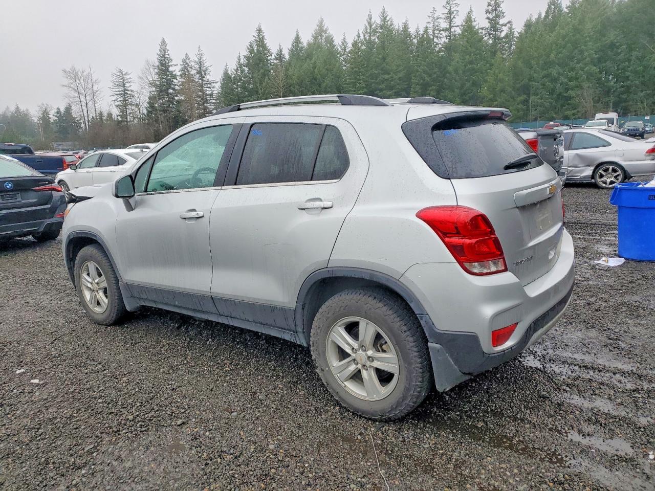 2020 CHEVROLET TRAX 1LT photo 2