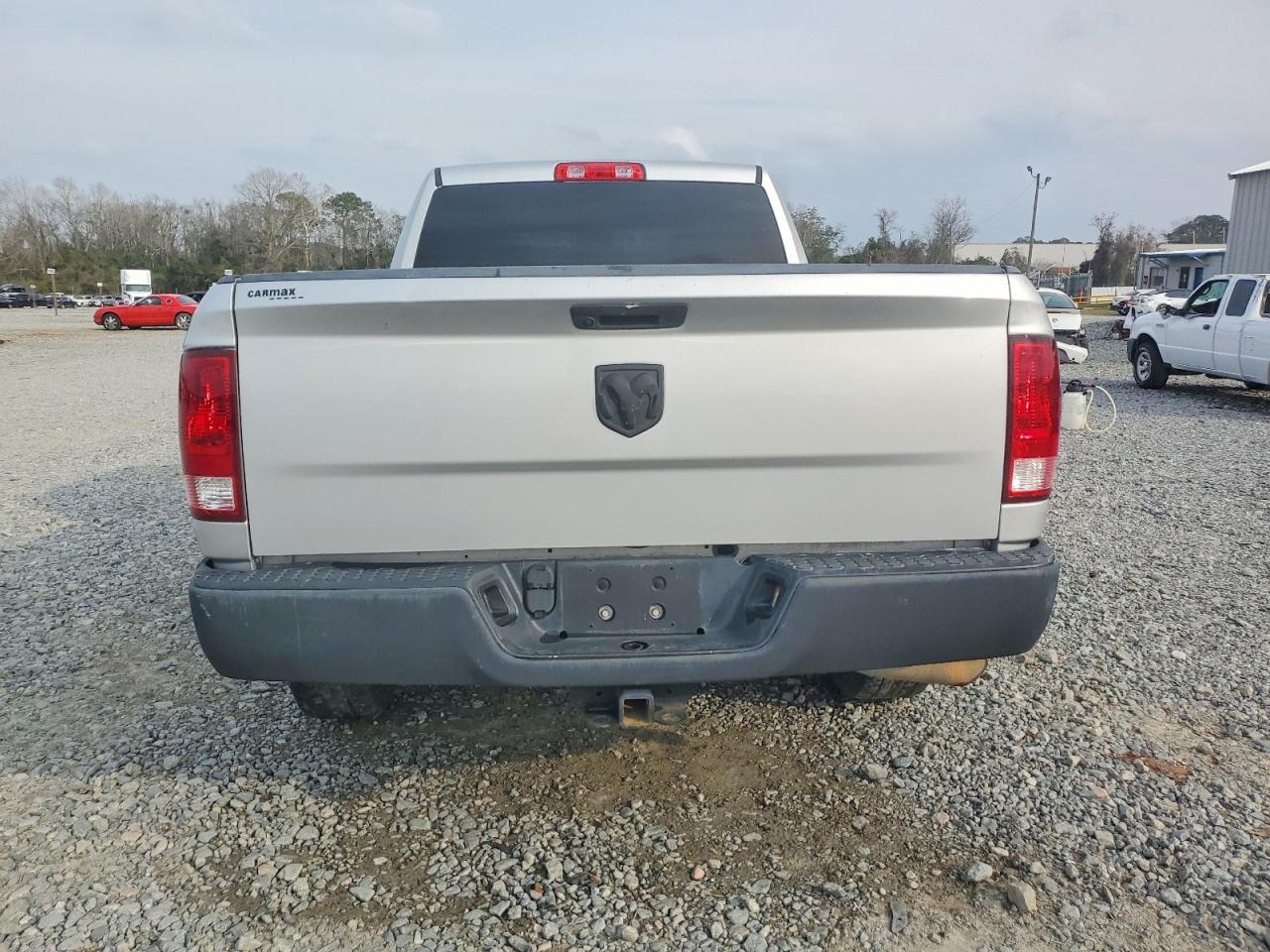 2019 RAM 1500 CLASSIC TRADESMAN photo 6
