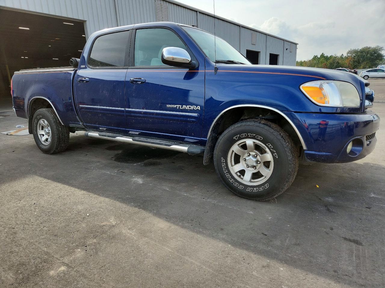 2005 TOYOTA TUNDRA DOUBLE CAB SR5 photo 4